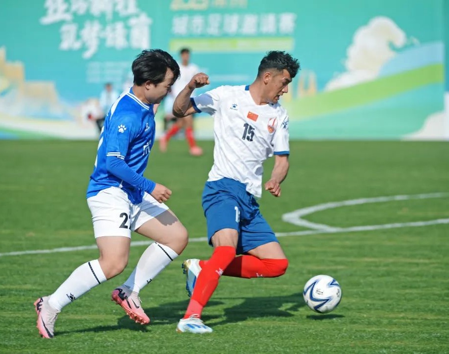 意甲第十四轮：萨索洛3-1逆转佛罗伦萨，紫百合陷入困境